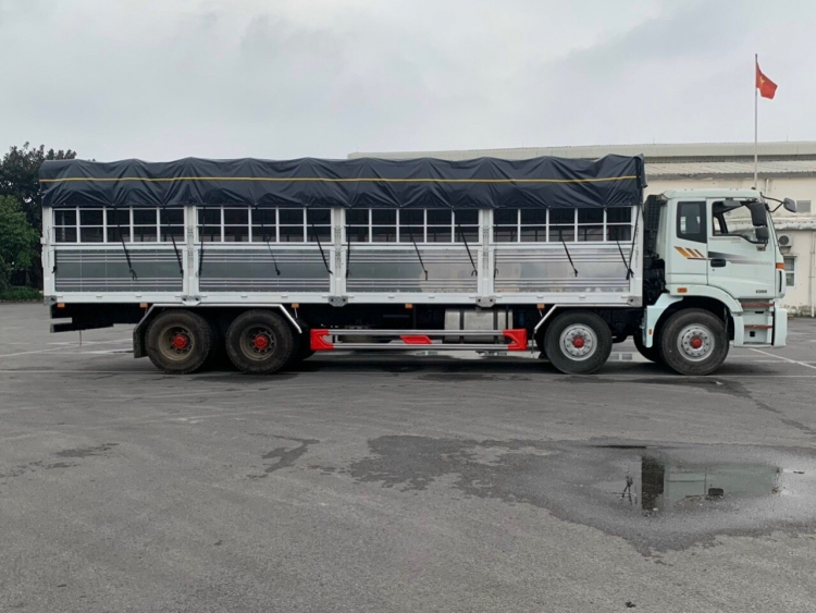 Nhận vận chyển với xe 20T thùng dài 9m5 mở full sườn 